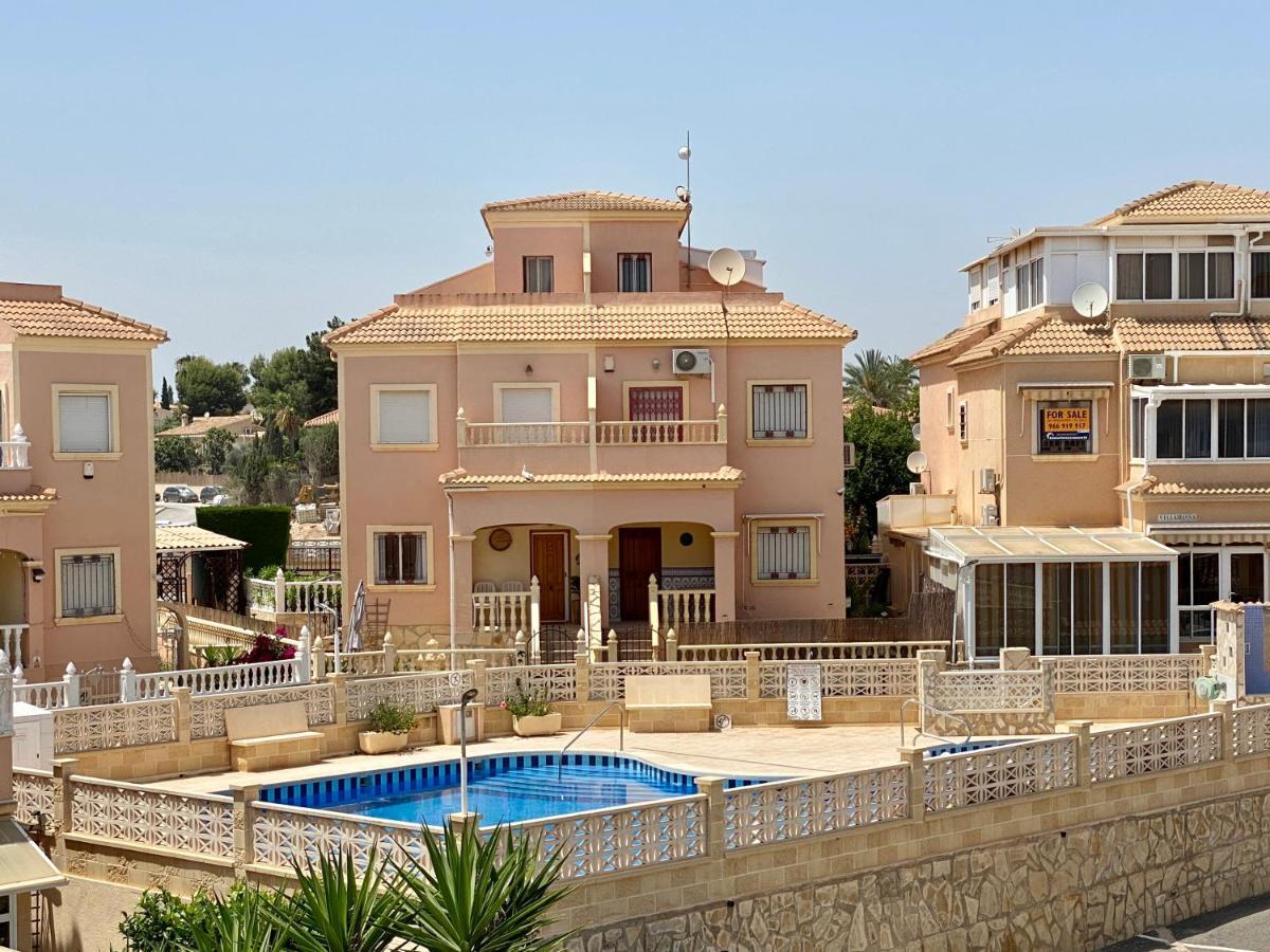 Olive Tree Bungalow La Zenia Dehesa de Campoamor  エクステリア 写真